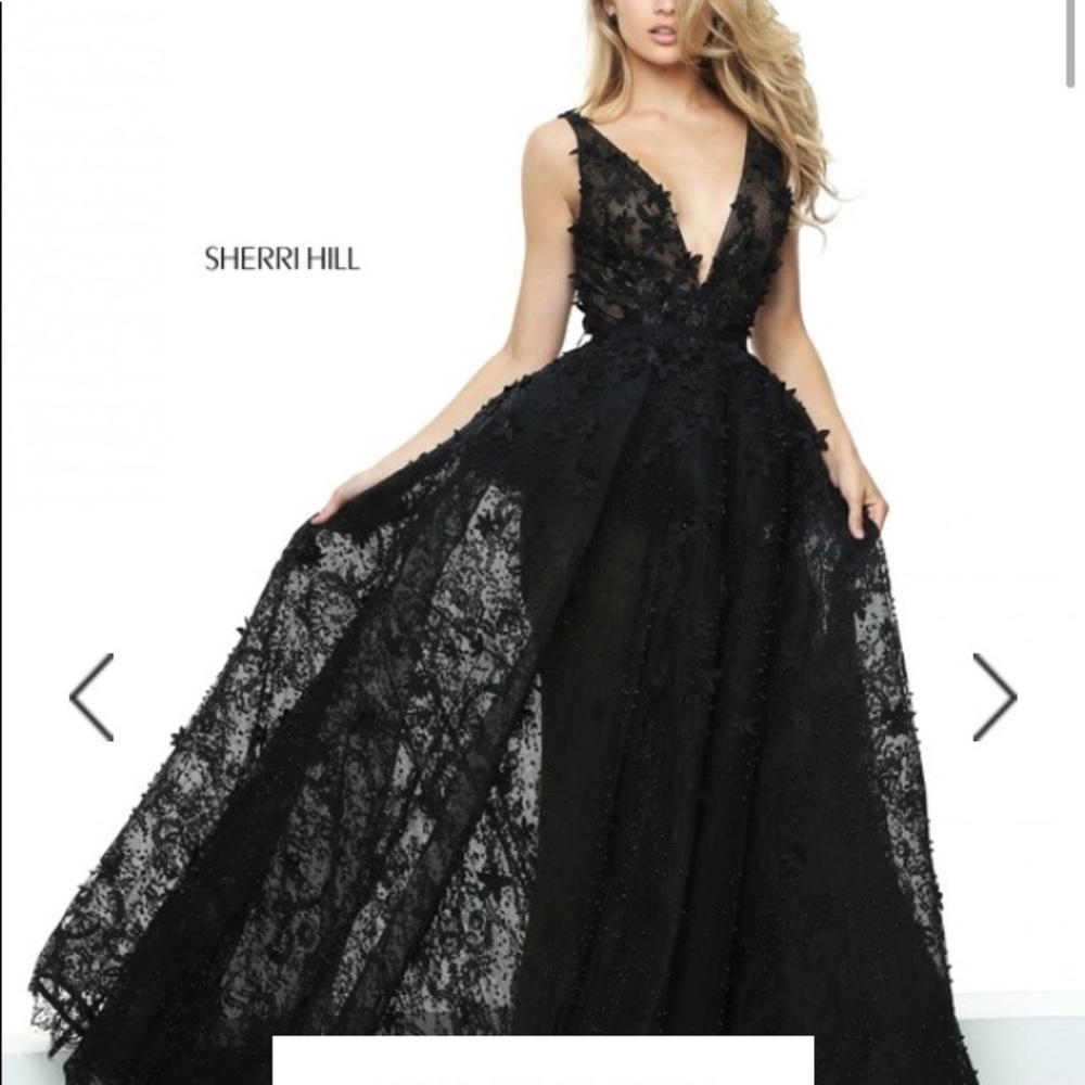 Graduation Dress - Picture 1 of 3
